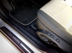 2009 VOLVO S40 R DESIGN image 4
