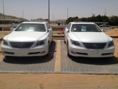 2007 LEXUS LS460 FULL OPTION (SHORT) image 4