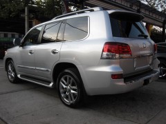 2013 LEXUS LX570 PLATINUM image 3